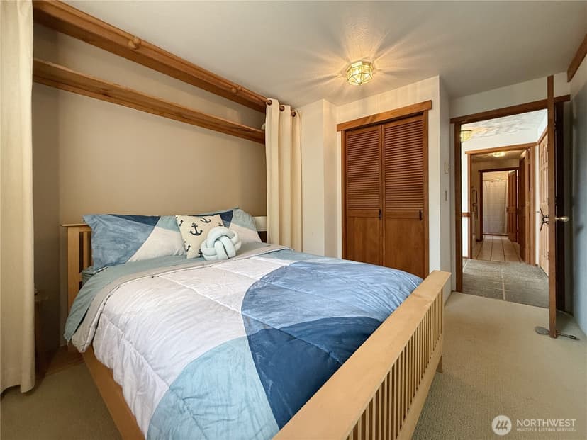 Property photo for 11 H South Beach, Hat Island photo 17