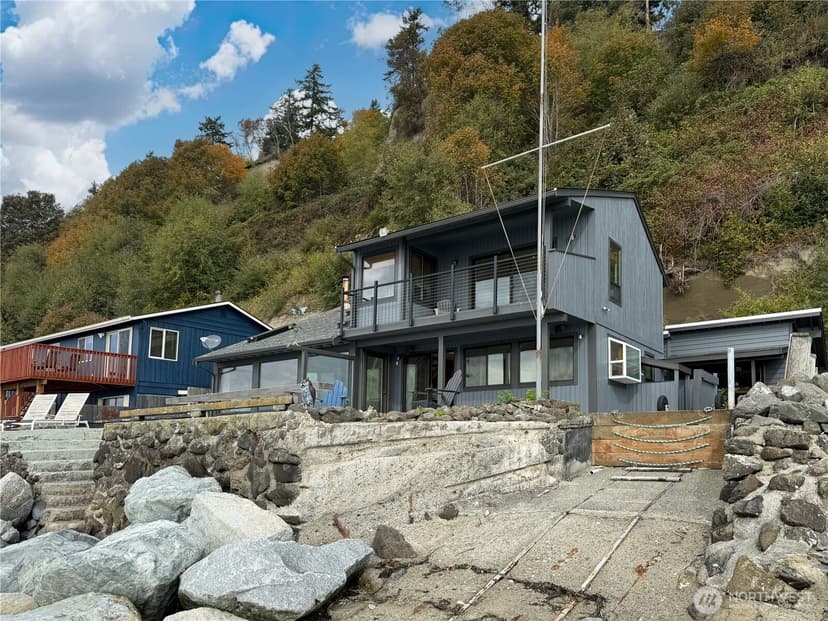 Property photo for 11 H South Beach, Hat Island photo 3