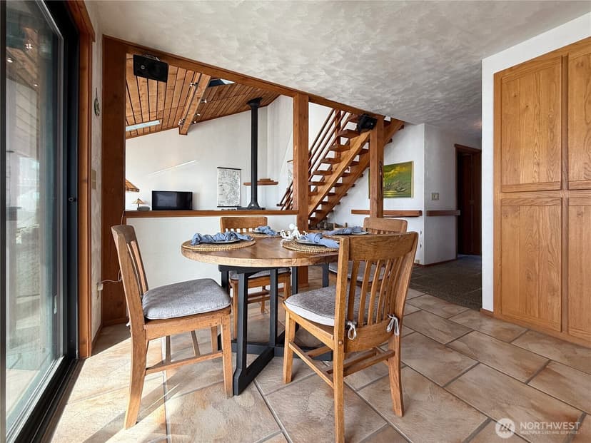 Property photo for 11 H South Beach, Hat Island photo 16