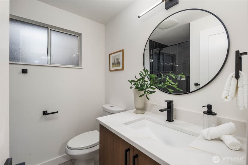 Property photo for 16802 NE 6th Place, Bellevue photo 25