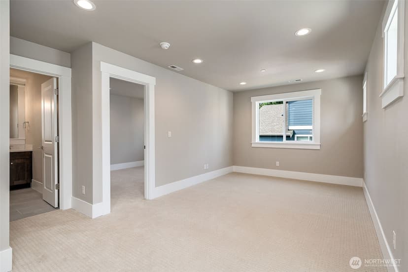 Property photo for 17254 NE 113th Street, Redmond photo 26