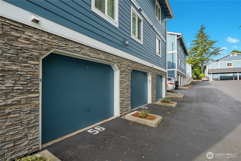 Property photo for 3100 125th Avenue SE #15, Bellevue photo 22