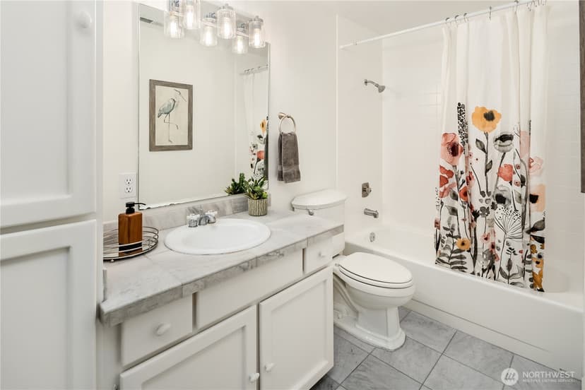 Property photo for 3100 125th Avenue SE #15, Bellevue photo 16