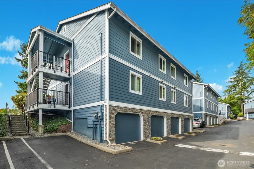 Property photo for 3100 125th Avenue SE #15, Bellevue photo 21