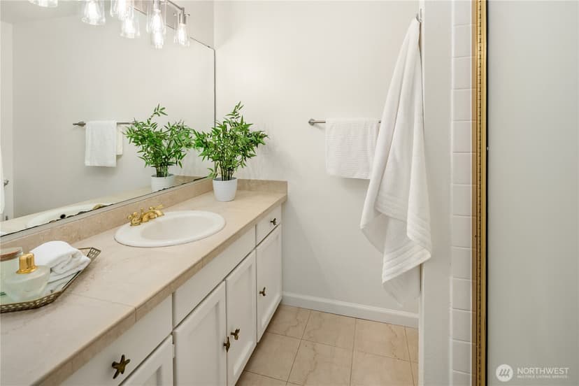 Property photo for 3100 125th Avenue SE #15, Bellevue photo 15