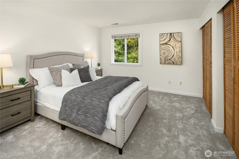 Property photo for 3100 125th Avenue SE #15, Bellevue photo 13