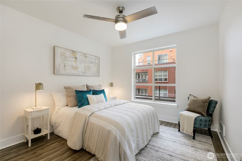 Property photo for 410 NE 70th Street #407, Seattle photo 14