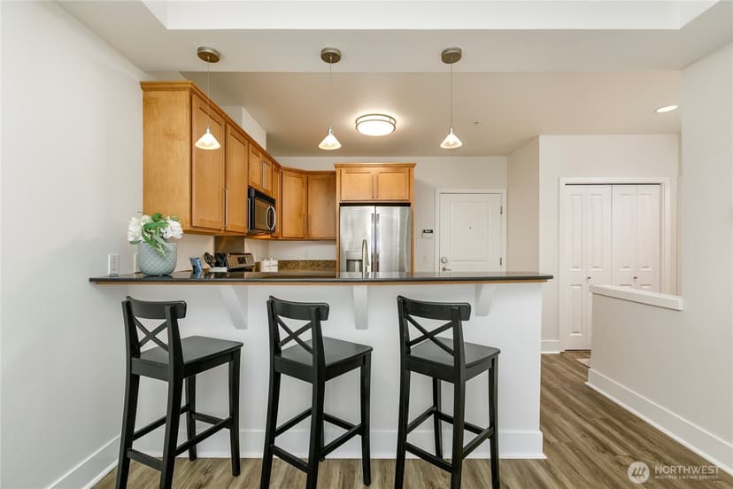 Property photo for 410 NE 70th Street #407, Seattle photo 12