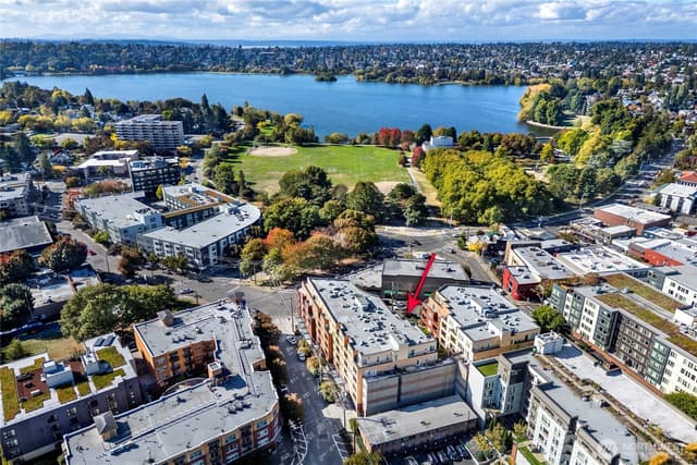 Property photo for 410 NE 70th Street #407, Seattle