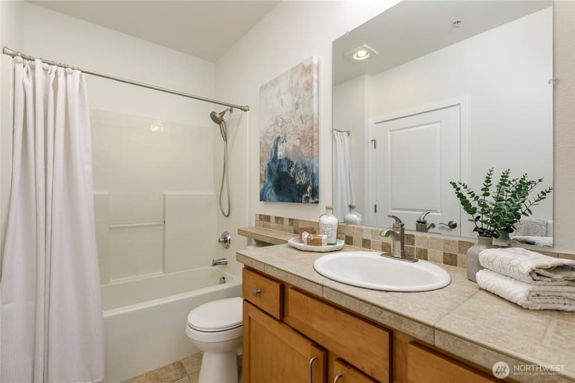 Property photo for 410 NE 70th Street #407, Seattle photo 17