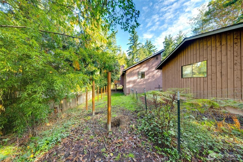 Property photo for 2872 Hi Crest, Langley photo 33