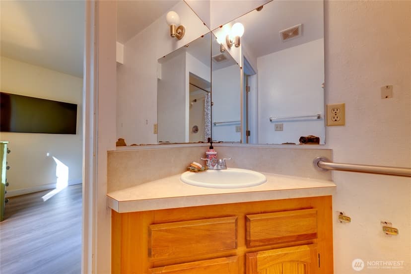Property photo for 2872 Hi Crest, Langley photo 28