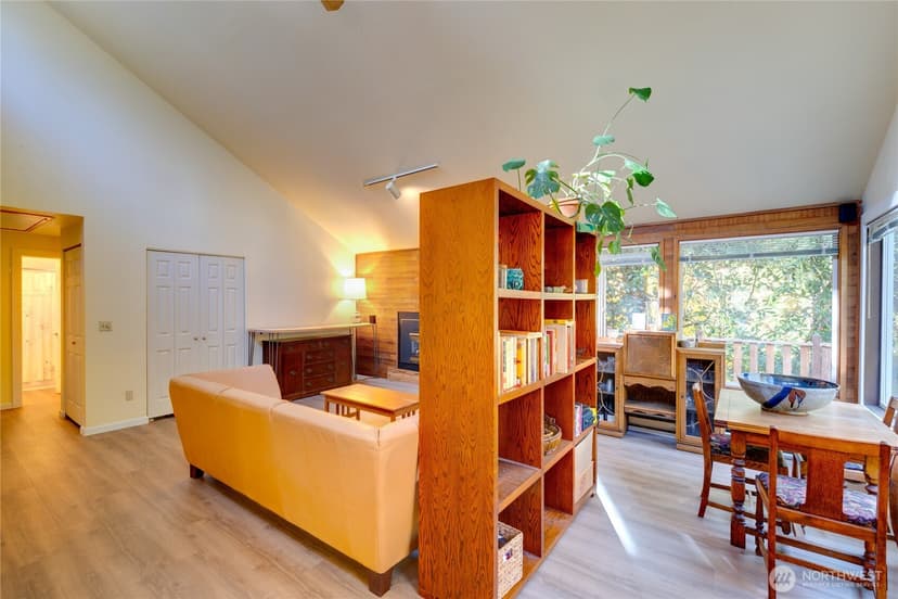 Property photo for 2872 Hi Crest, Langley photo 8