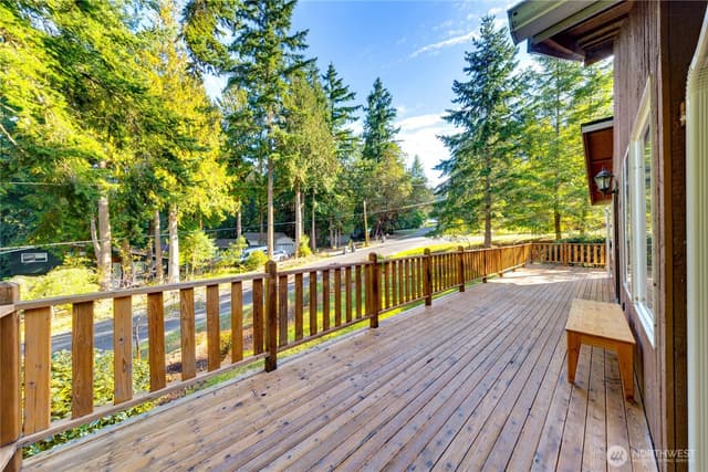 Property photo for 2872 Hi Crest, Langley photo 5