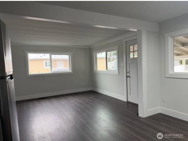 Property photo for 18501 52nd Avenue W #88, Lynnwood photo 3