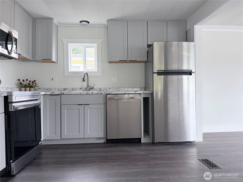 Property photo for 18501 52nd Avenue W #88, Lynnwood photo 6