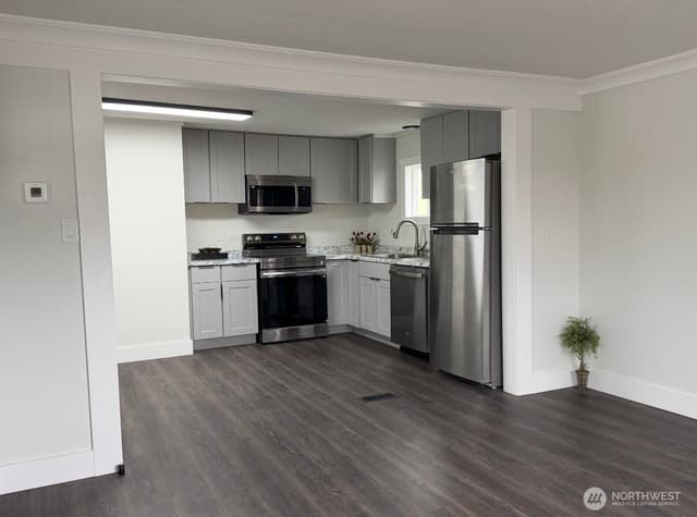 Property photo for 18501 52nd Avenue W #88, Lynnwood photo 4