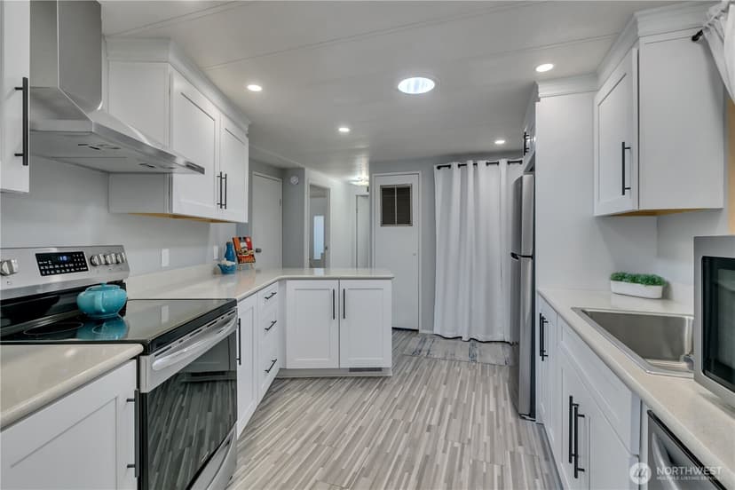 Property photo for 201 union Avenue SE #46, Renton photo 12
