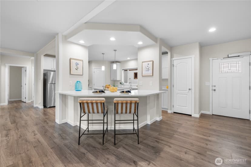 Property photo for 7301 NE 175th Street #331, Kenmore photo 4