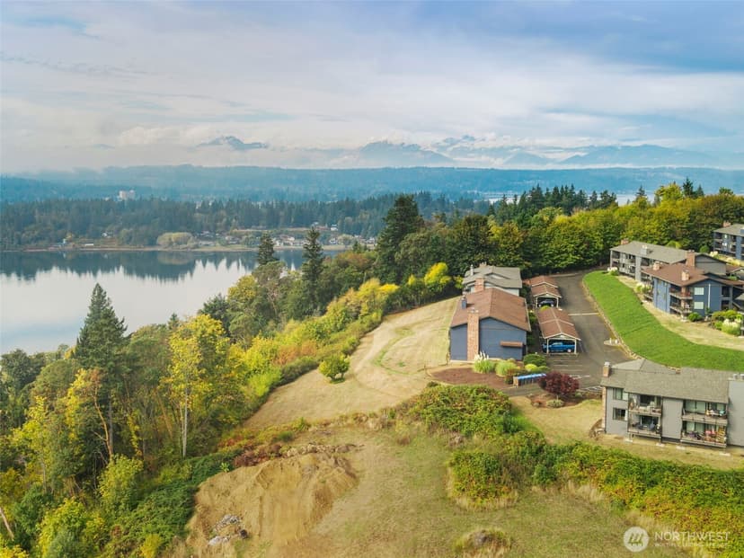 Property photo for 3340 Narrows View Lane NE #103, Bremerton photo 4