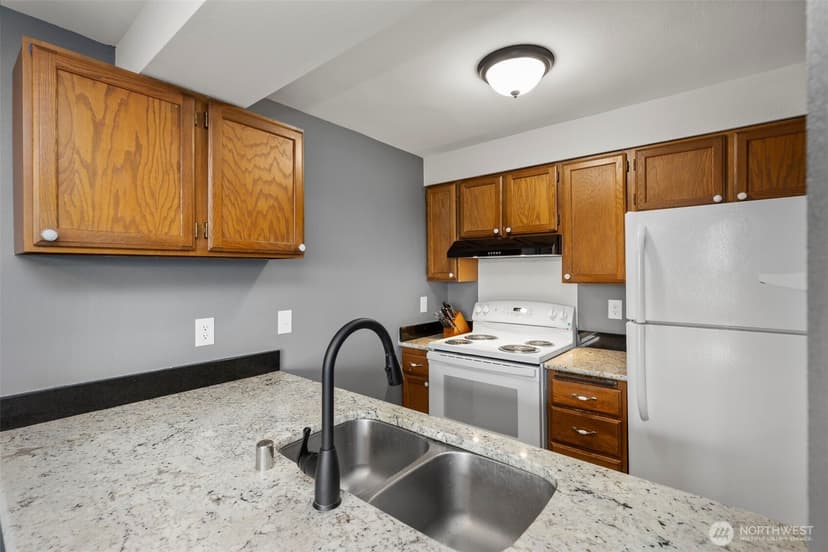 Property photo for 3340 Narrows View Lane NE #103, Bremerton photo 14