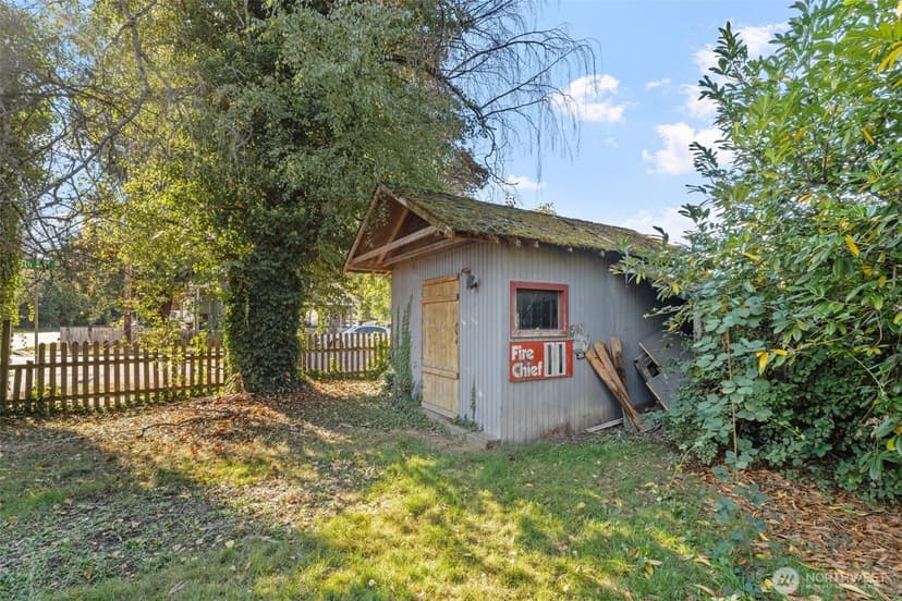Property photo for 1015 7th Street SE, Auburn photo 5