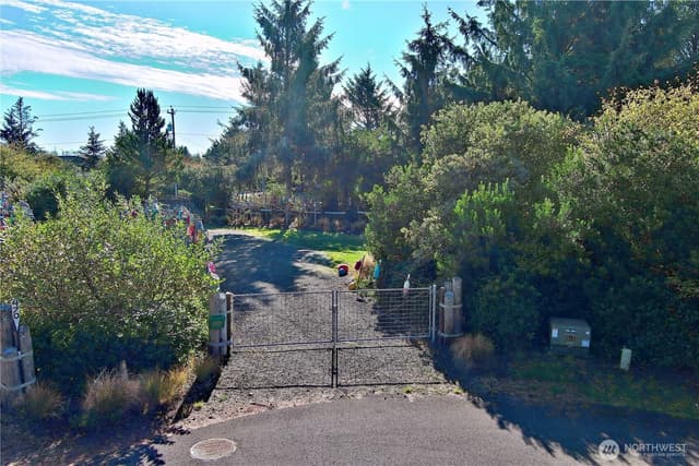 Property photo for 470 Puppis Court SW, Ocean Shores photo 4