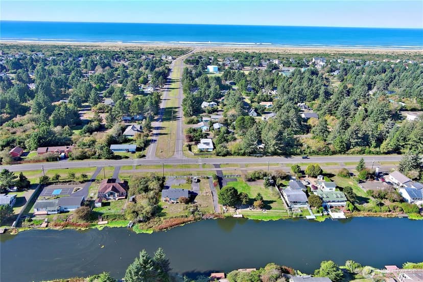 Property photo for 470 Puppis Court SW, Ocean Shores photo 40