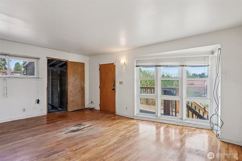 Property photo for 1236 S Director Street, Seattle photo 6