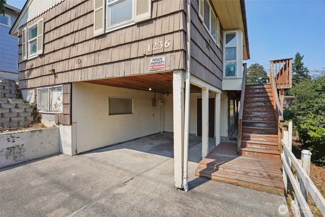 Property photo for 1236 S Director Street, Seattle photo 3