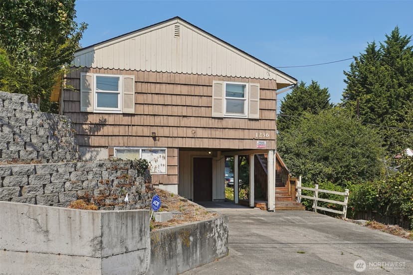 Property photo for 1236 S Director Street, Seattle