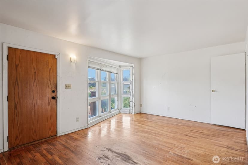 Property photo for 1236 S Director Street, Seattle photo 7