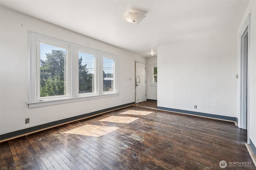 Property photo for 1234 S Director Street, Seattle photo 6