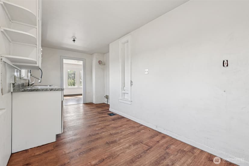 Property photo for 1234 S Director Street, Seattle photo 13