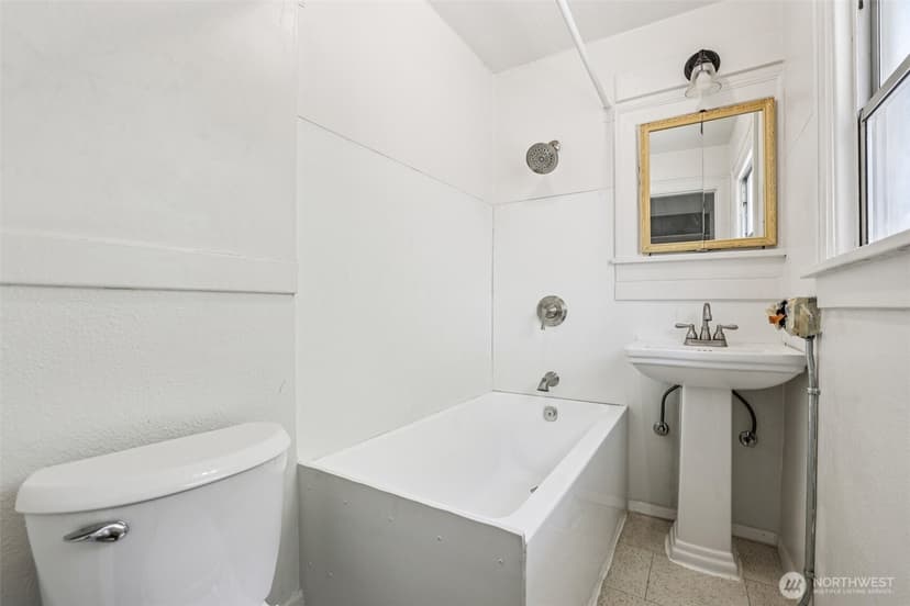 Property photo for 1234 S Director Street, Seattle photo 16