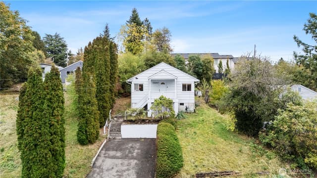 Property photo for 11640 59th Avenue S, Seattle photo 2