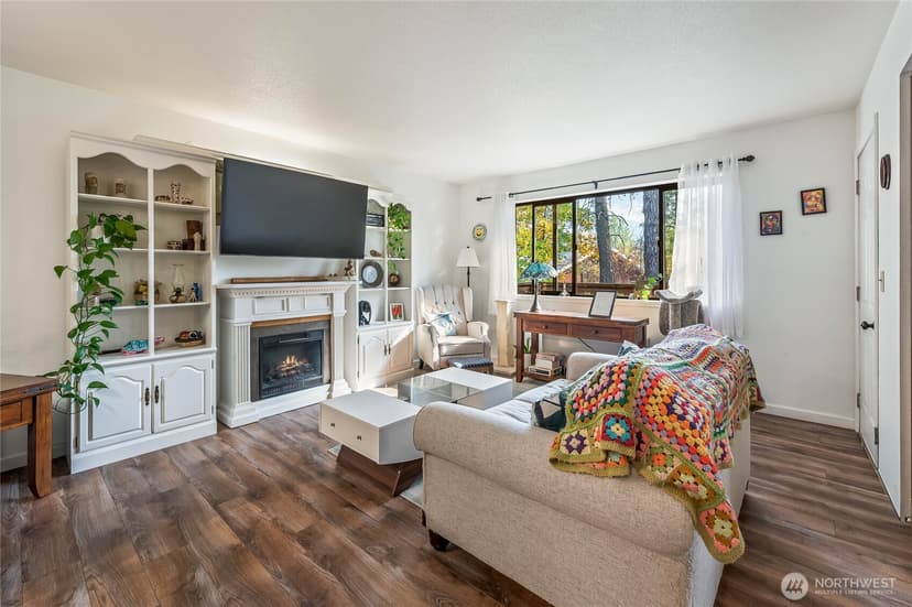 Property photo for 325 Division St #207, Leavenworth photo 16