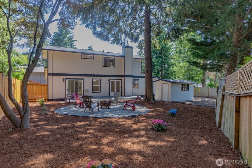 Property photo for 16828 Ambaum Boulevard S, Burien photo 37