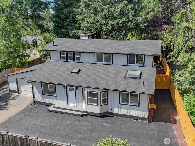 Property photo for 16828 Ambaum Boulevard S, Burien photo 24
