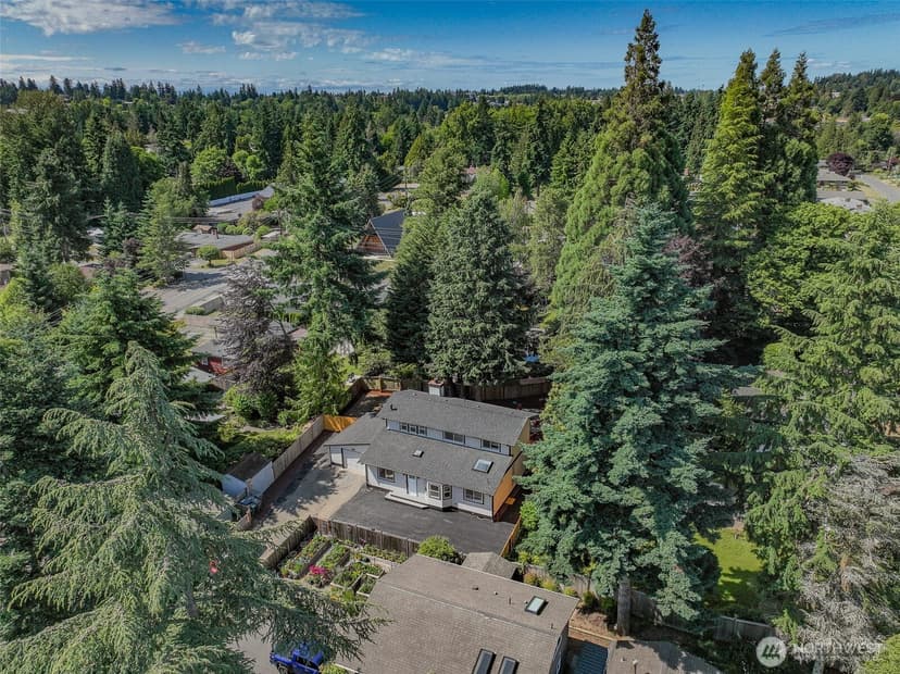 Property photo for 16828 Ambaum Boulevard S, Burien photo 39