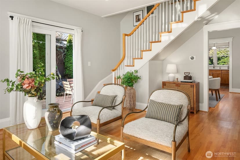 Property photo for 902 N 93rd Street, Seattle photo 5