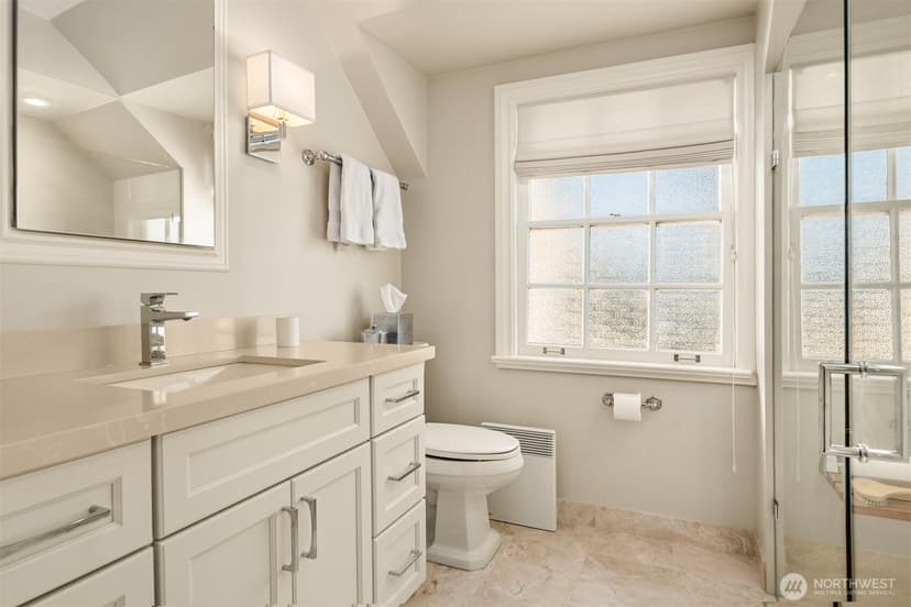 Property photo for 1268 Parkside Drive E, Seattle photo 18