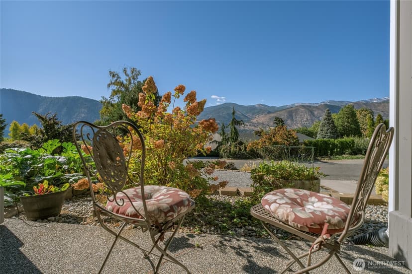 Property photo for 258 Lakeshore Drive, Manson photo 26