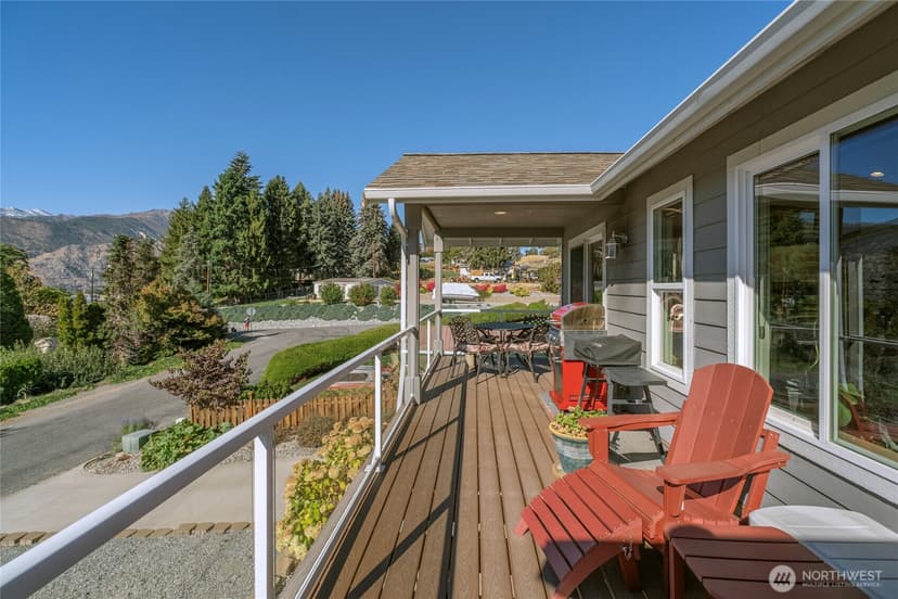 Property photo for 258 Lakeshore Drive, Manson photo 20