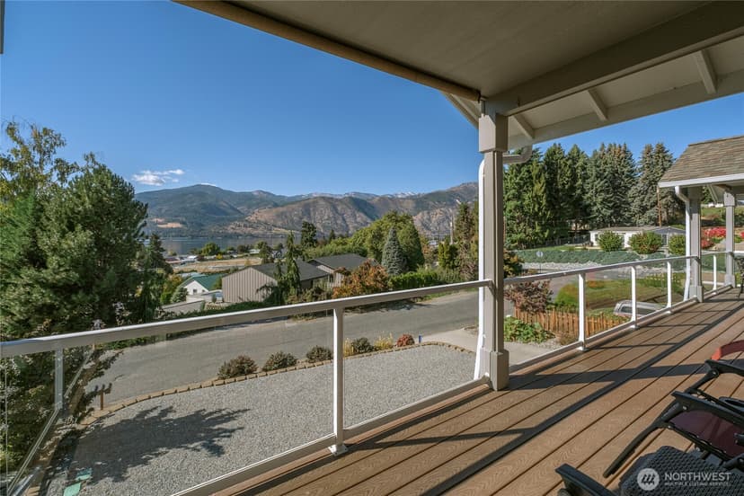 Property photo for 258 Lakeshore Drive, Manson photo 19