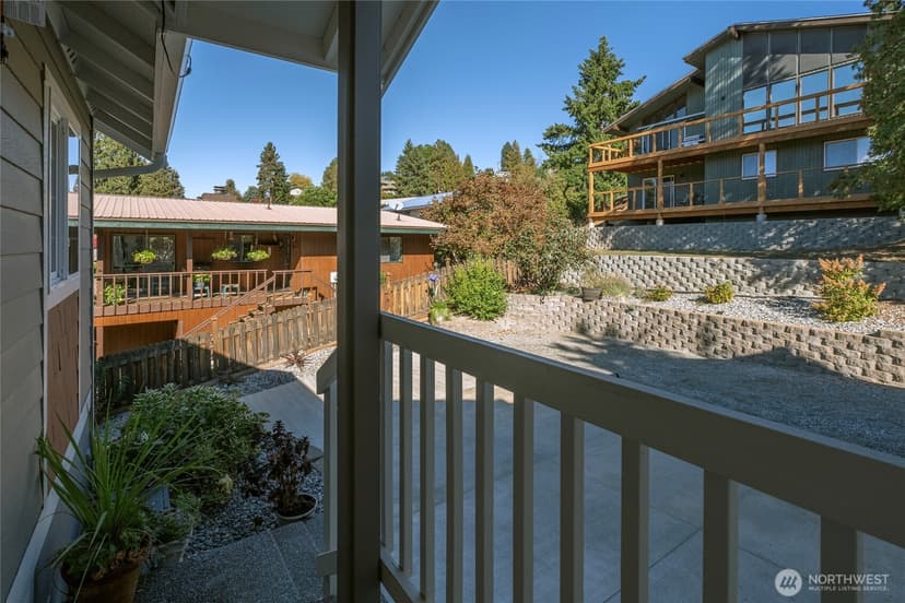 Property photo for 258 Lakeshore Drive, Manson photo 33