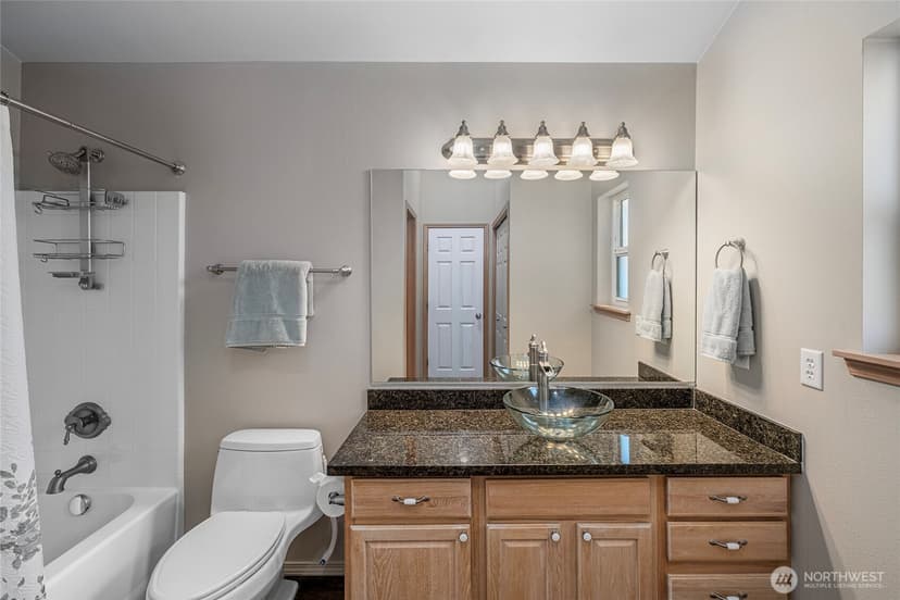 Property photo for 258 Lakeshore Drive, Manson photo 21