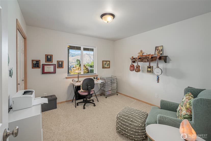 Property photo for 258 Lakeshore Drive, Manson photo 29