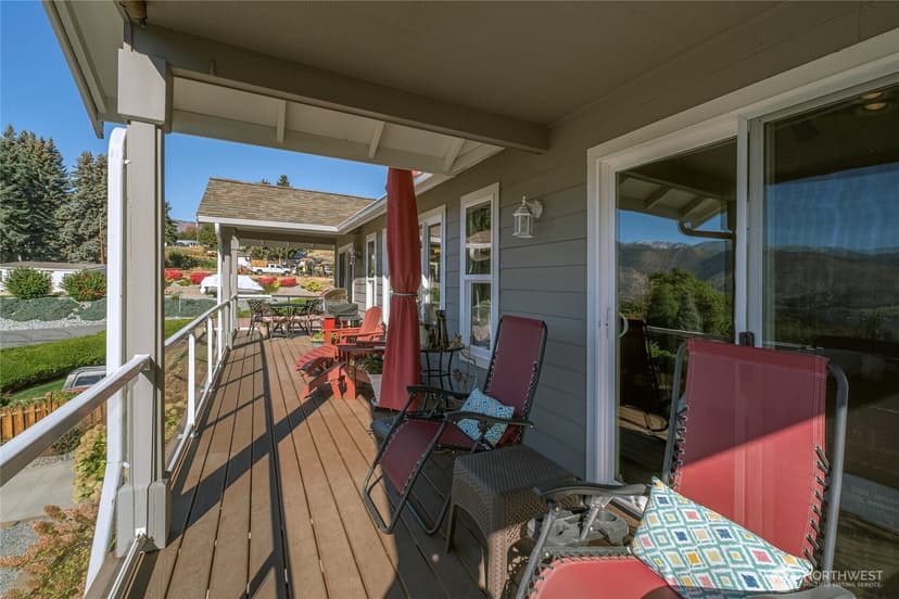 Property photo for 258 Lakeshore Drive, Manson photo 18