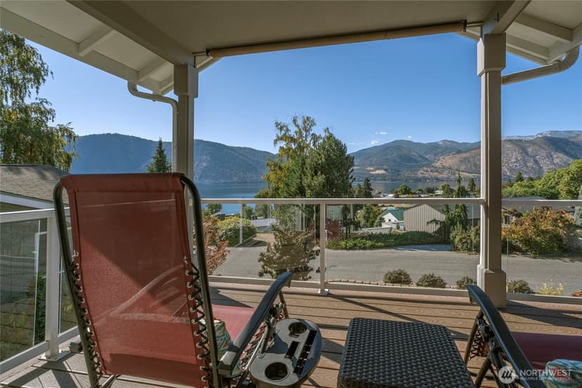 Property photo for 258 Lakeshore Drive, Manson photo 17